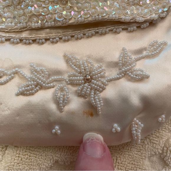 Vintage Beaded Satin/Silk Soft Bodied Clutch Purse-Made in Hong Kong 50’s/60’s - Picture 11 of 11